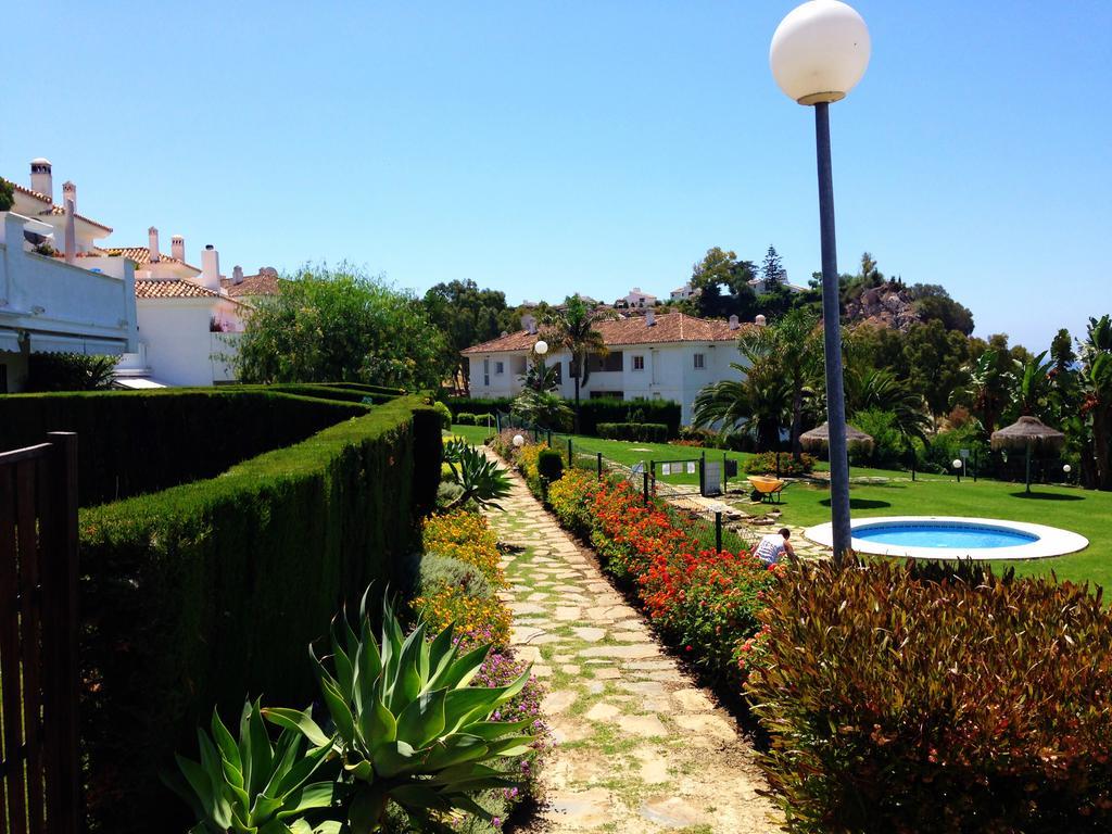 Bahia De Casares Apartamento Estepona Exterior foto