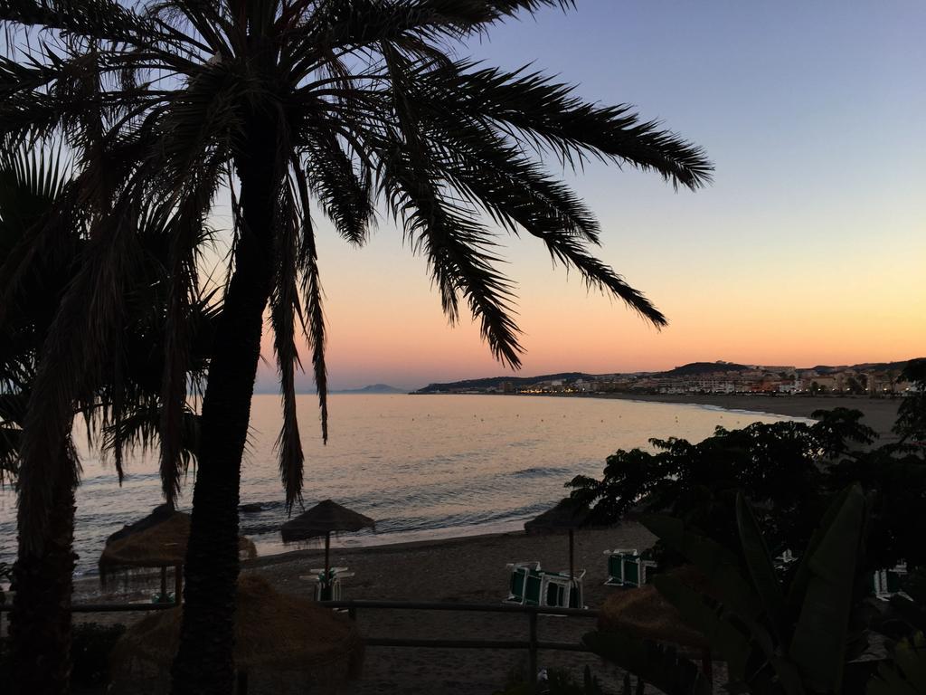 Bahia De Casares Apartamento Estepona Quarto foto