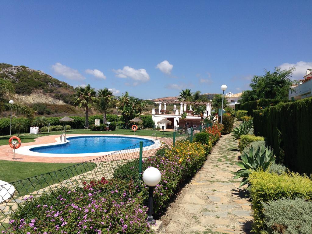 Bahia De Casares Apartamento Estepona Quarto foto