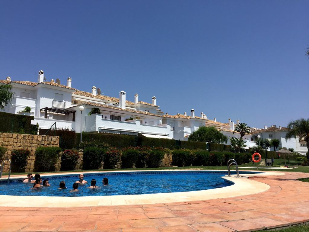 Bahia De Casares Apartamento Estepona Exterior foto